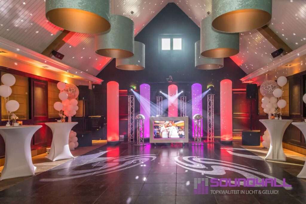 Bruiloft dj huren Aangepast